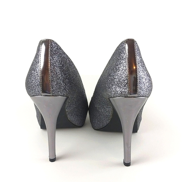 Jacqueline Ferrar Silver Sparkle Peep Toe Stilettos (Size: 7.5) - Picture 6 of 9